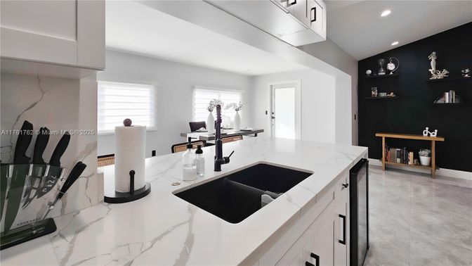 Interior, Kitchen, Marble, Recessed Lighting