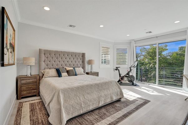 Bedroom, Fitness Equipment, Interior, Recessed Lighting, Wood Texture Flooring