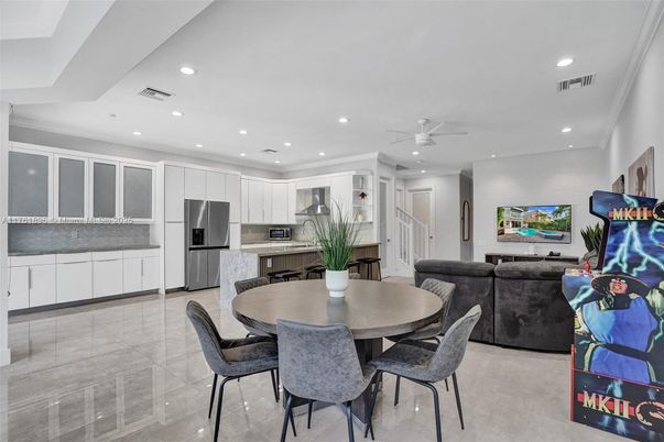 Dining room, Interior, Kitchen, Living room, Recessed Lighting, Stainless Steel Appliances