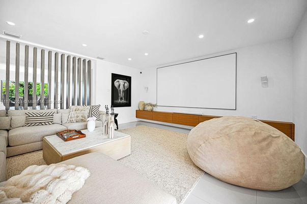 Interior, Living room, Projection Screen, Recessed Lighting