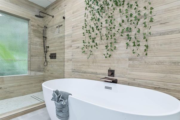 Bathroom, Free Standing Baths, Glass Shower, Interior