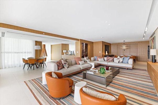 Dining room, Interior, Living room, Pendant Lights, Recessed Lighting