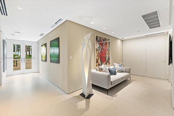 Interior, Recessed Lighting
