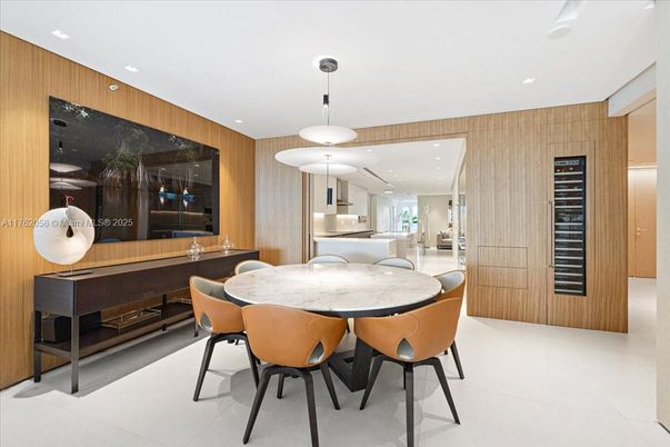 Dining room, Interior, Kitchen, Pendant Lights, Recessed Lighting, Wooden Walls