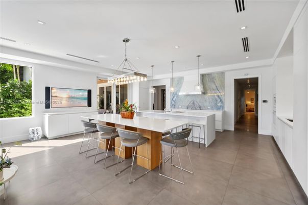 Dining room, Interior, Kitchen, Marble Walls, Pendant Lights, Recessed Lighting