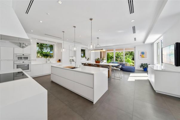 Dining room, Interior, Kitchen, Living room, Pendant Lights, Recessed Lighting