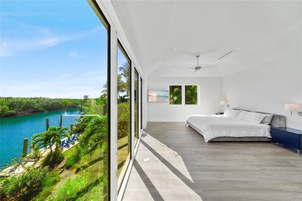 Bedroom, Interior, Recessed Lighting, Water, Wood Texture Flooring