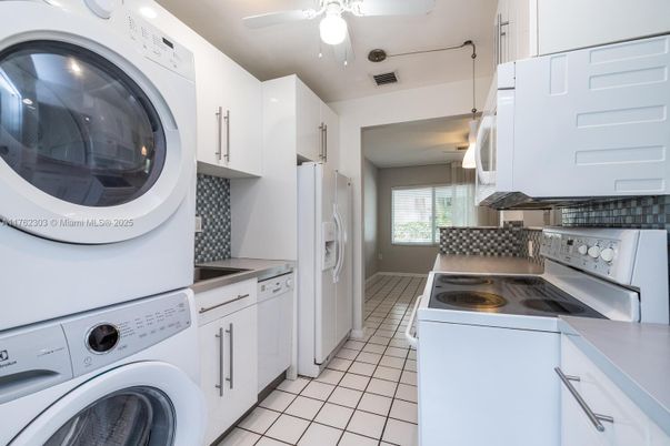 Interior, Kitchen, Washer