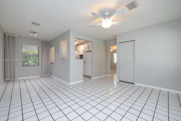 Empty room, Interior, Kitchen