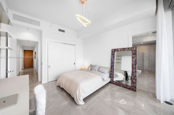 Bedroom, Interior, Pendant Lights