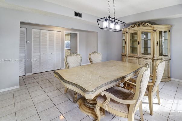 Dining room, Interior, Pendant Lights