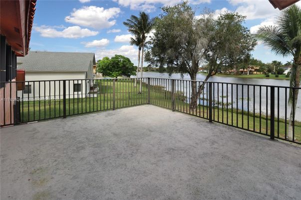 Backyard, Exterior, Water