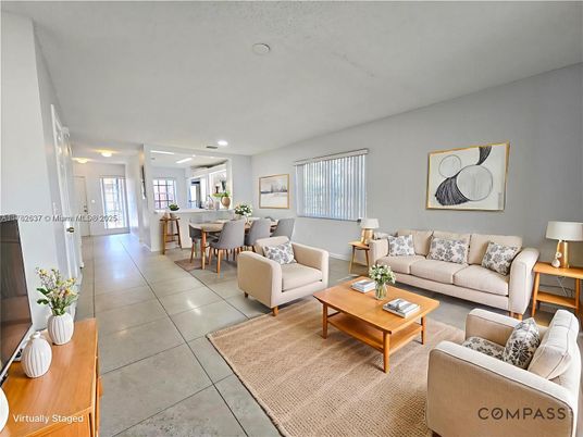 Dining room, Interior, Living room, Recessed Lighting