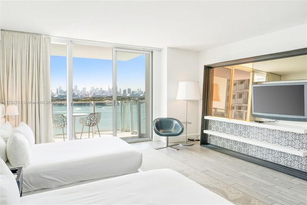 Bedroom, Interior, Water, Wood Texture Flooring