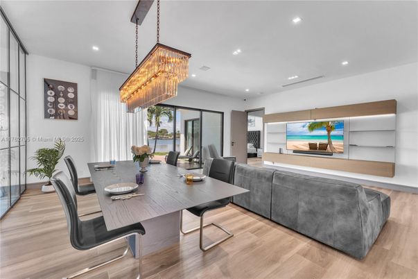 Chandelier, Dining room, Interior, Living room, Recessed Lighting, Wood Texture Flooring