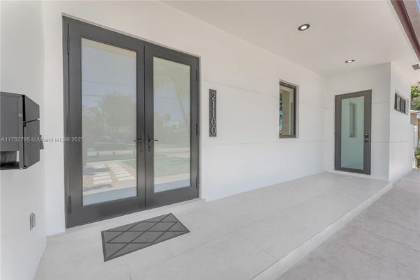 Exterior, Recessed Lighting