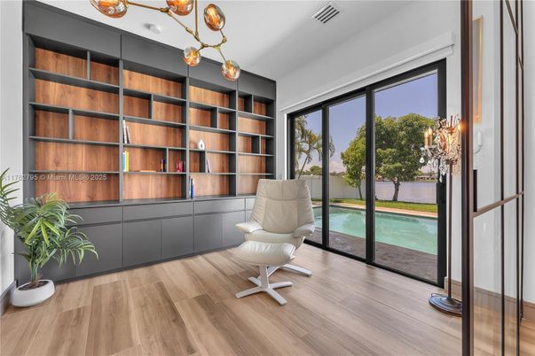 Interior, Pendant Lights, Wood Texture Flooring