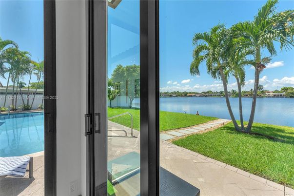 Exterior, Lake, Water
