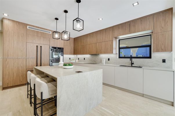 Interior, Kitchen, Pendant Lights, Recessed Lighting