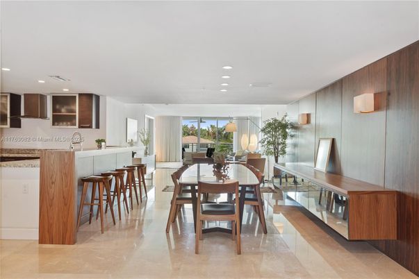 Dining room, Interior, Kitchen, Recessed Lighting