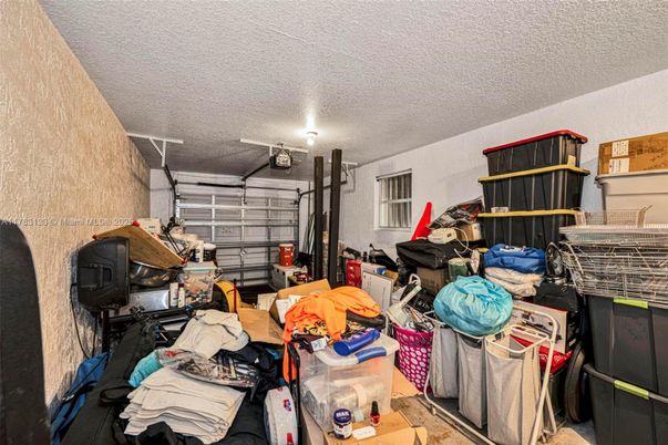 Garage, Interior