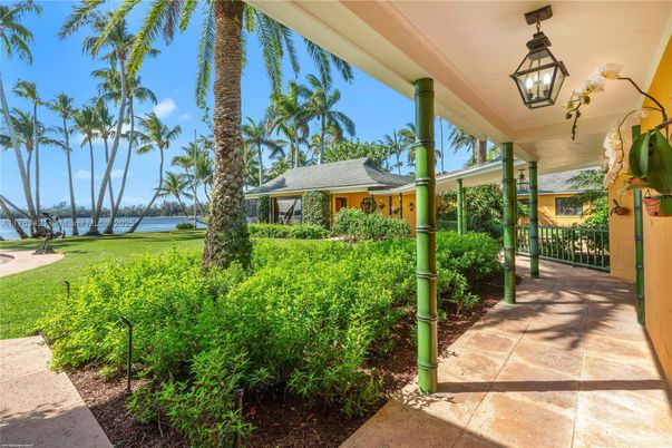 Backyard, Exterior, Water