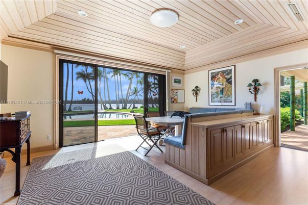 Home Office, Interior, Recessed Lighting, Wooden Ceilings, Wood Texture Flooring