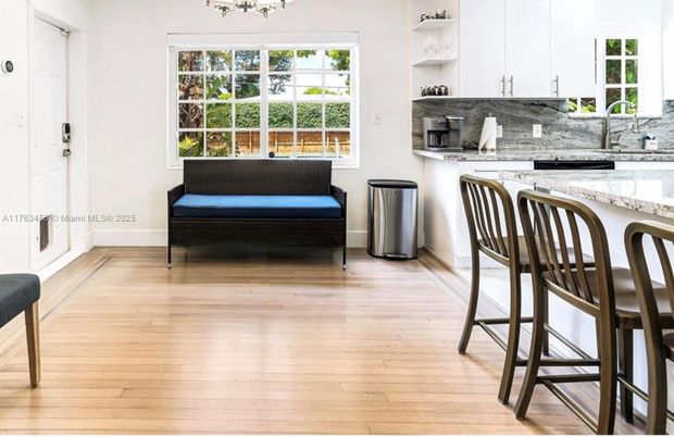 Chandelier, Interior, Kitchen, Wood Texture Flooring