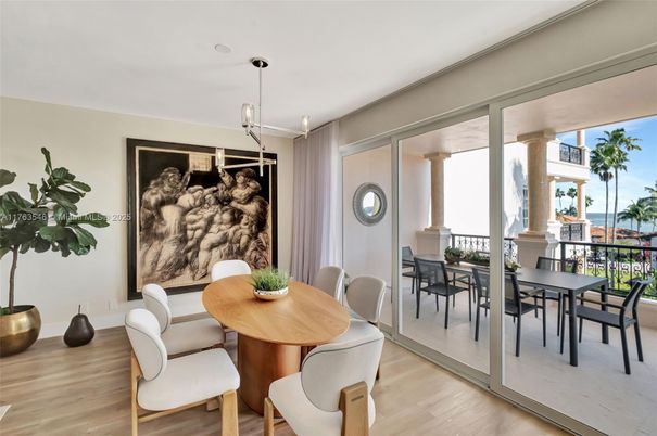Dining room, Interior, Pendant Lights, Water, Wood Texture Flooring