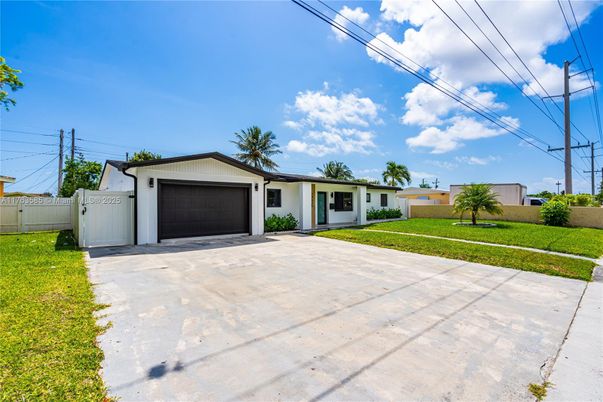 Attached, Backyard, Exterior, Facade, Ranch