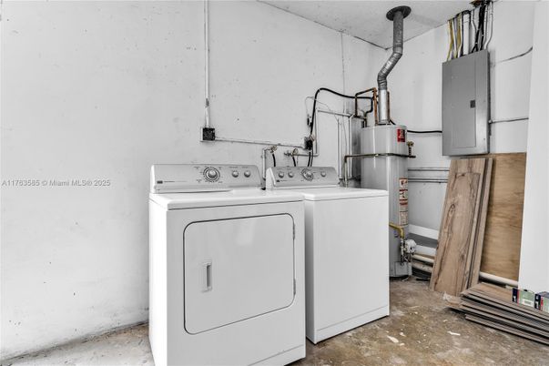 Interior, Utility Closets, Washer