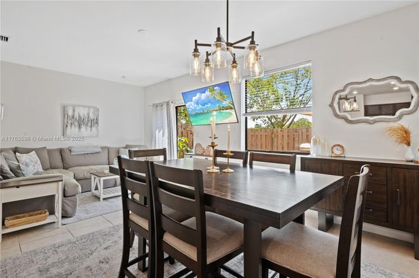 Dining room, Interior, Living room, Pendant Lights