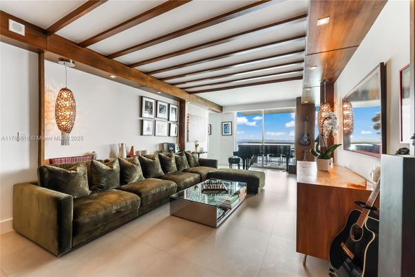 Interior, Living room, Pendant Lights, Piano, Recessed Lighting, Wooden Beams