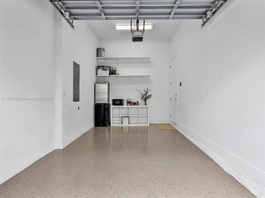 Garage, Interior