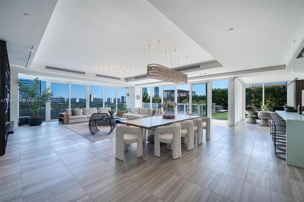 Dining room, Interior, Living room, Pendant Lights, Recessed Lighting