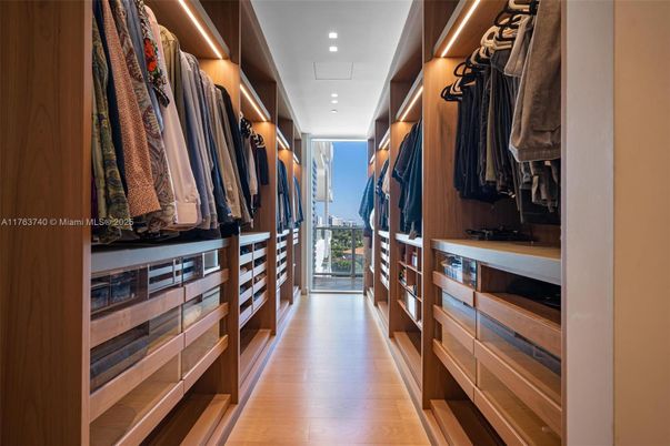 Interior, Recessed Lighting, Walk-in Closets, Wood Texture Flooring