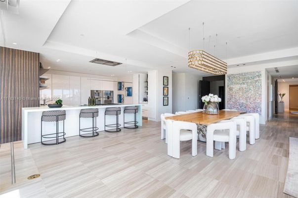 Chandelier, Dining room, Interior, Kitchen, Pendant Lights, Recessed Lighting, Stainless Steel Appliances