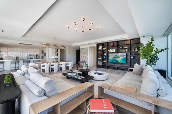 Interior, Kitchen, Living room, Pendant Lights, Recessed Lighting