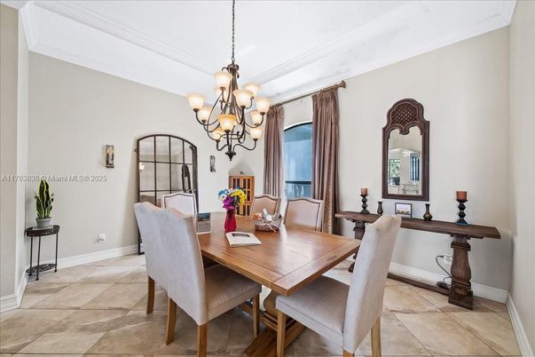 Chandelier, Dining room, Interior