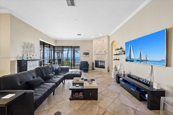 Fireplace, Interior, Living room, Recessed Lighting