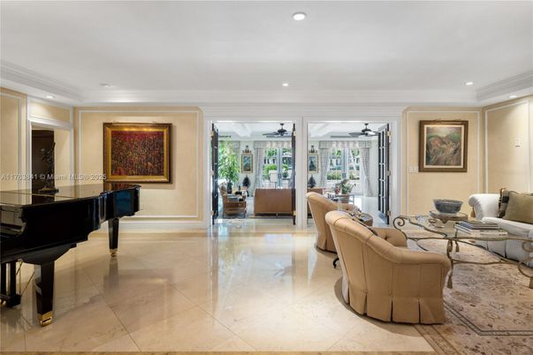 Interior, Living room, Piano, Recessed Lighting