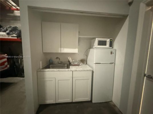 Interior, Kitchen, Washer