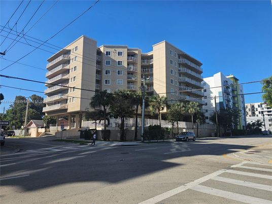 Exterior, Facade, Condo Building