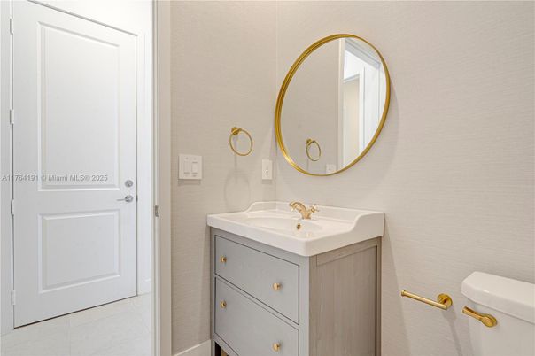 Bathroom, Interior