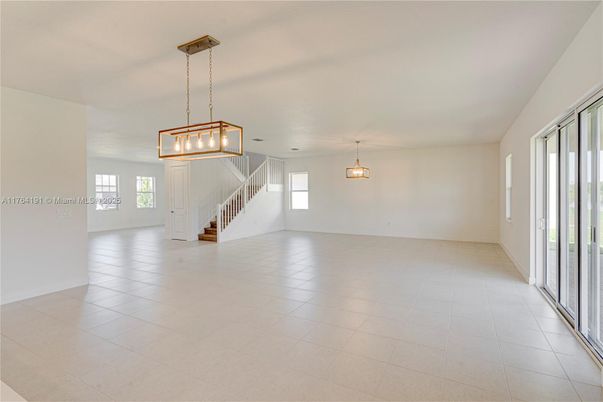 Empty room, Interior, Pendant Lights