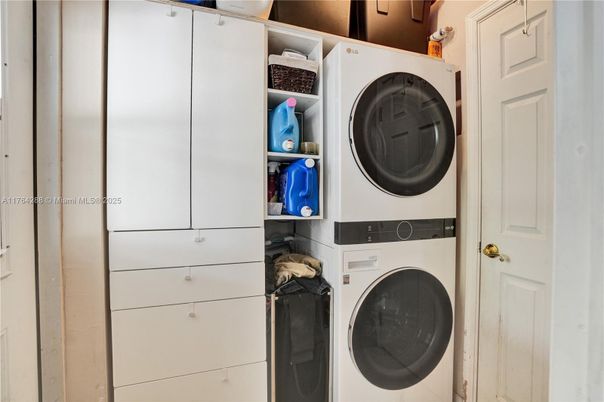 Interior, Utility Closets, Washer