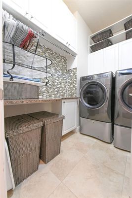 Interior, Washer