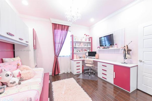 Chandelier, Home Office, Interior, Recessed Lighting, Wood Texture Flooring