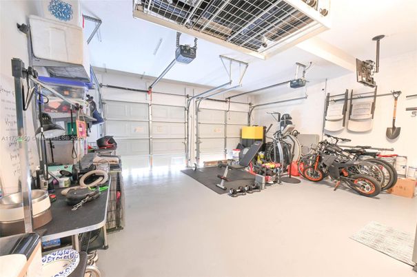 Fitness Equipment, Garage, Interior