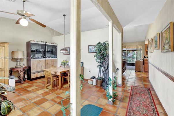 Dining room, Interior, Pendant Lights